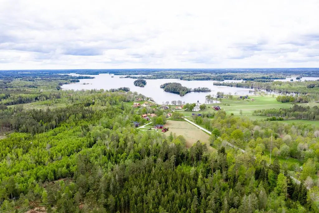 Flygfoto över sjön Jällunden
